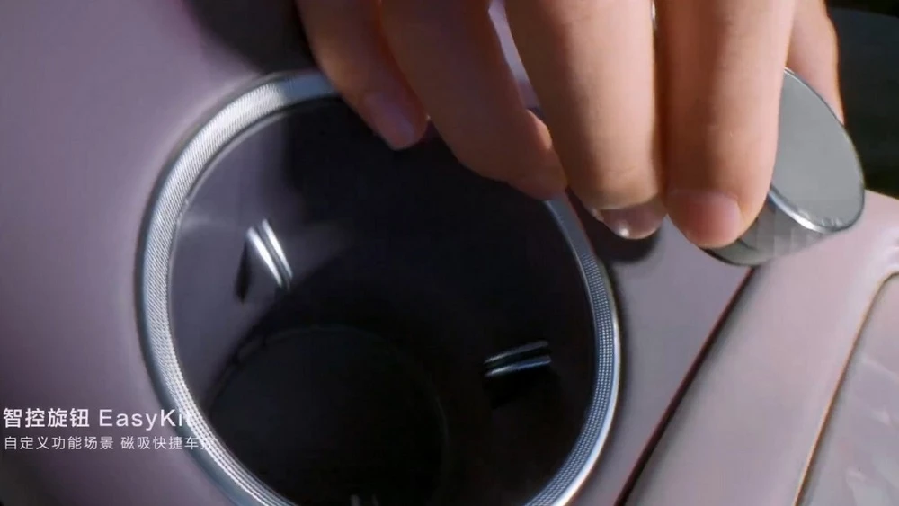  Aito M6 вышел в предзаказ в Китае. Чем интересен кроссовер и сколько стоит