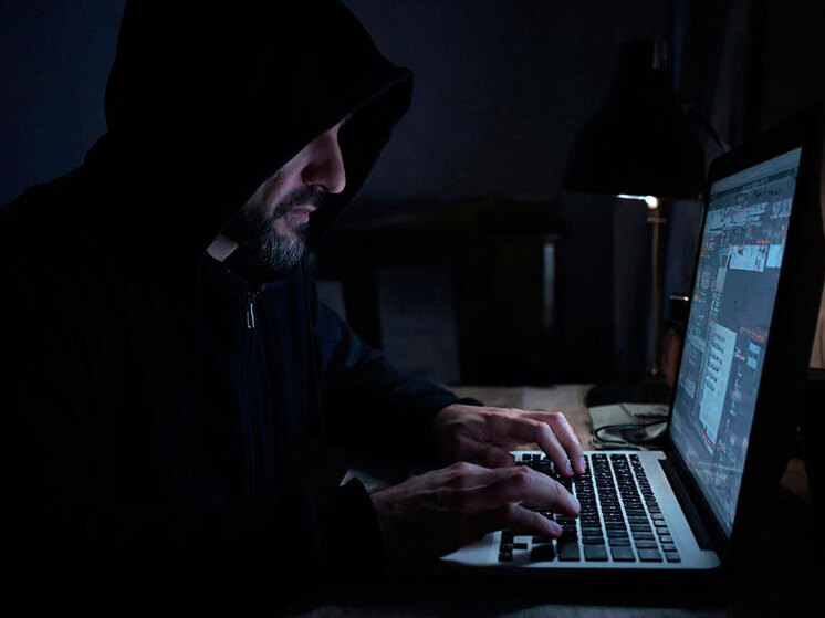 Мошенники меняют мишень: целью финансовых аферистов становится полное управление счетом жертвы