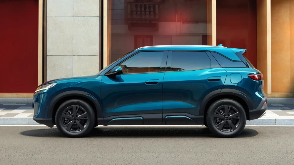 Цена гибридного BYD Yuan Up DM-i стала известна в Узбекистане. Характеристики и оснащение