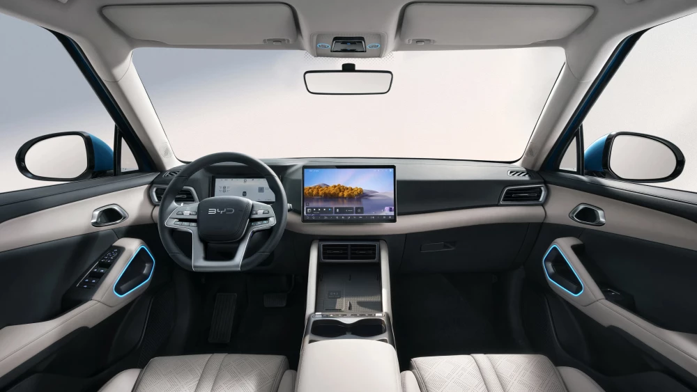 Цена гибридного BYD Yuan Up DM-i стала известна в Узбекистане. Характеристики и оснащение