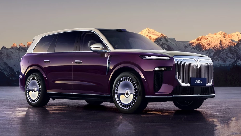  Дилер раскрыл комплектации Voyah Taishan для России. Сколько стоит флагманский SUV бренда