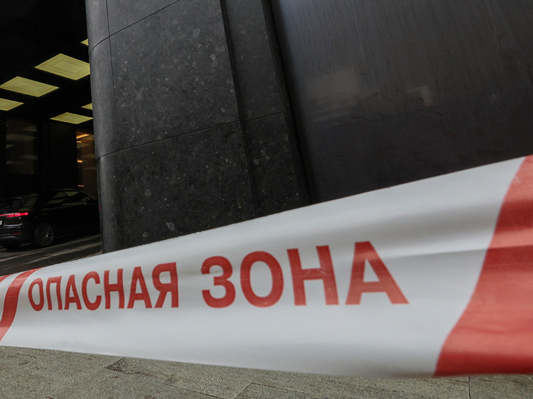 В подмосковной школе произошло обрушение перекрытий