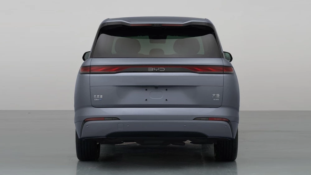  Флагманский кроссовер BYD Datang получит гибридную версию. Первые подробности