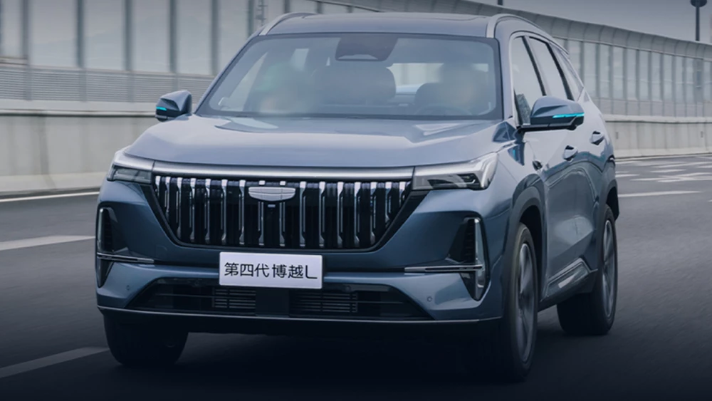  Geely Atlas научится ездить без водителя. Такой кроссовер появится в России под маркой Volga