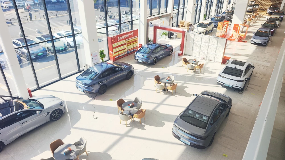 Как автобренды в Китае переносят кризис. Результаты продаж за февраль