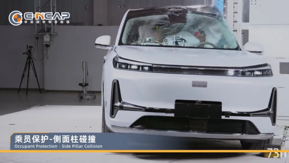 Кроссоверы Aito и Geely стали самыми безопасными автомобилями Китая. В чем их секрет успеха