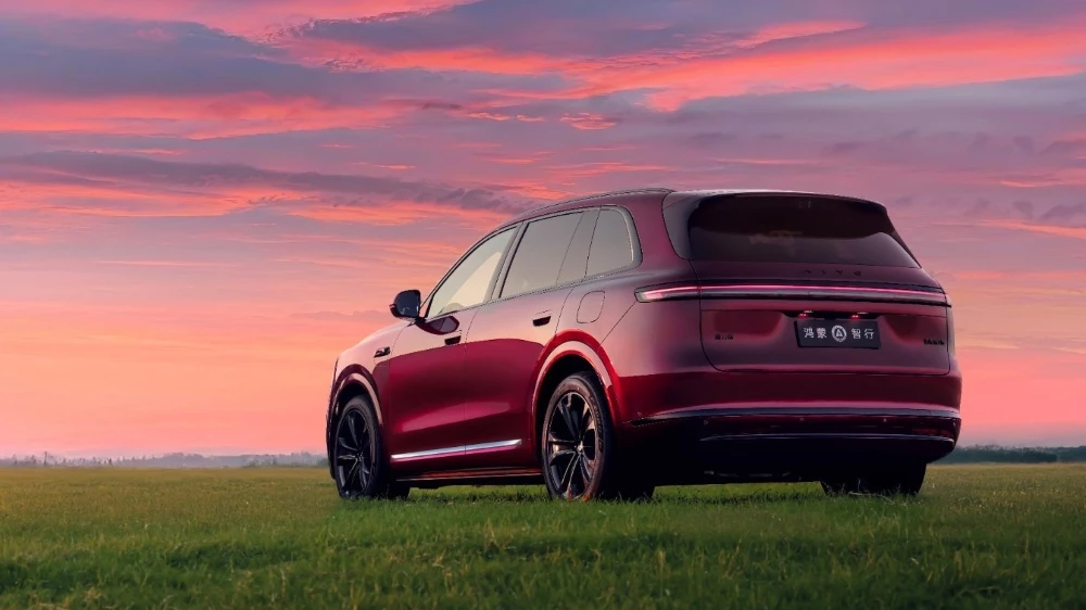 Кроссоверы Aito и Geely стали самыми безопасными автомобилями Китая. В чем их секрет успеха