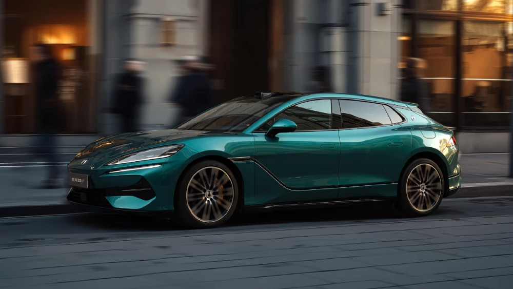  Лучшие электромобили и гибриды в 2026 году назвали в Китае. В лидерах Aito и Geely