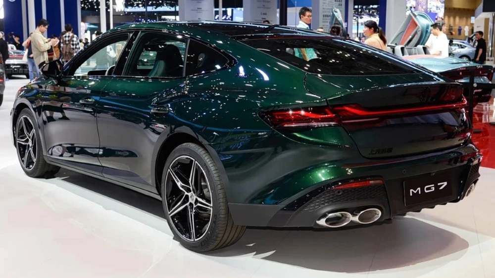  &laquo;На замену Toyota Camry&raquo;. &laquo;Москвич&raquo; готовит собственный седан бизнес-класса