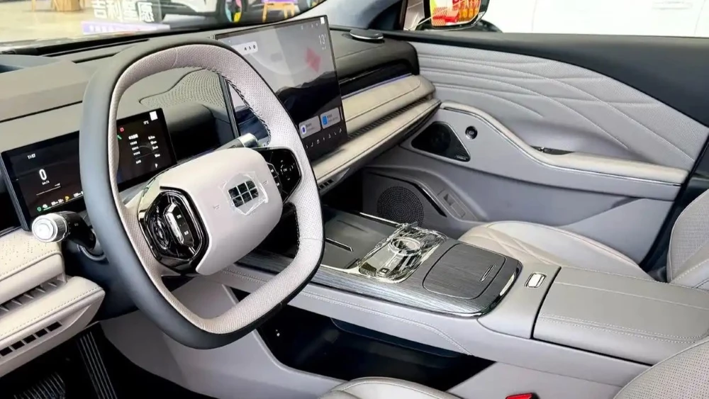  Предпродажи обновленного Geely Galaxy Starshine 8 стартовали в Китае. Изменения и цены