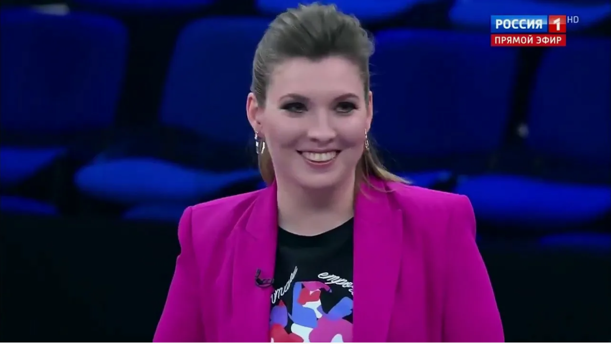 Почему Ольга Скабеева присягнула на верность американскому флагу