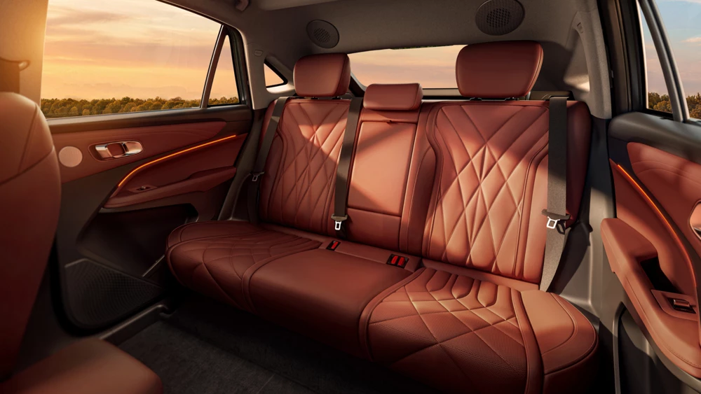 У Geely появился новый купеобразный кроссовер. Atlas REV уже можно заказать в Китае