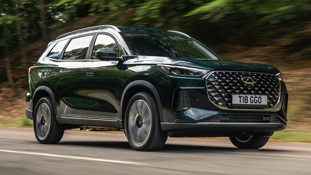  У кроссовера &laquo;Москвич М90&raquo; появился гибридный прототип. Сколько он стоит