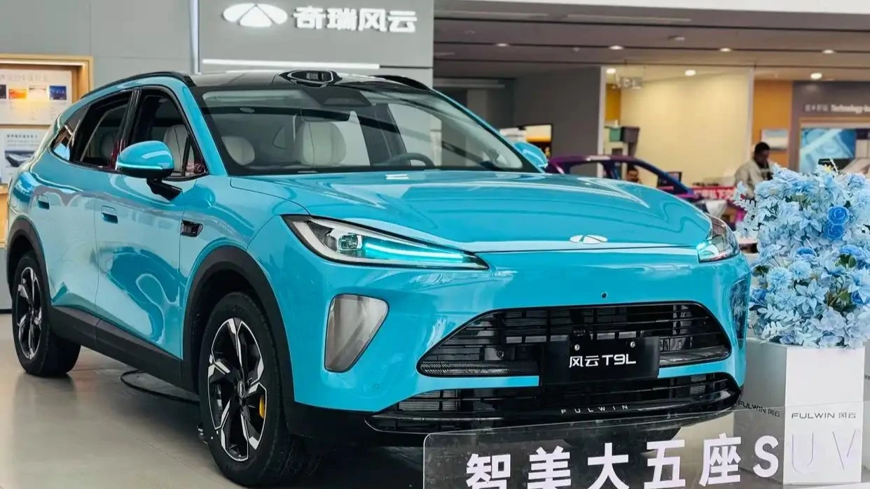  В Китае начались предпродажи нового кроссовера Chery Fulwin T9L. Изучаем характеристики и цены