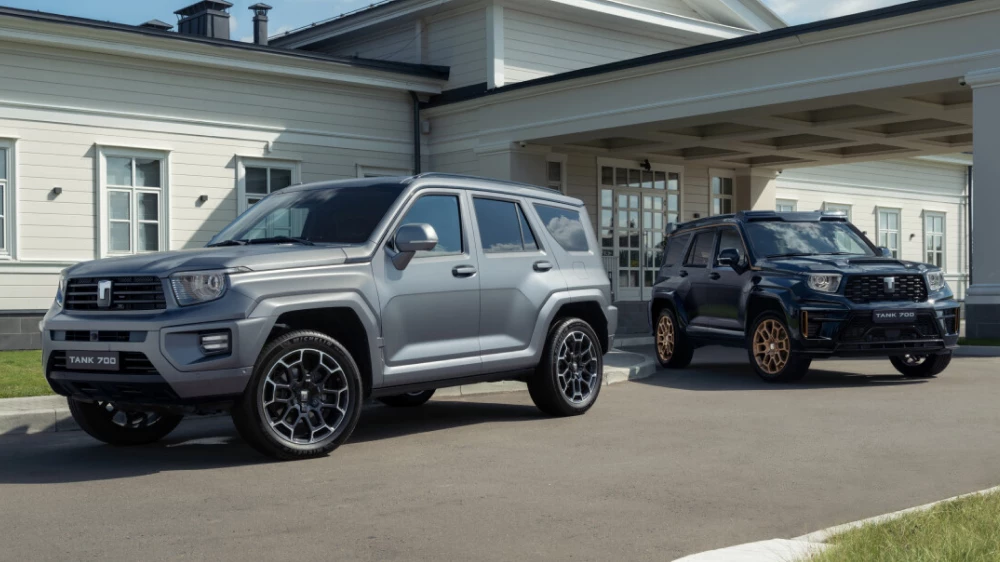  В Китае прошла премьера нового Tank 700 Hi4-Z. Чем отличается этот внедорожник