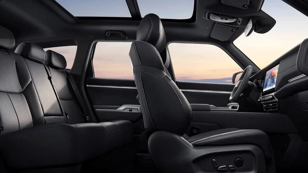 В Китае уронили цену на полноприводный Deepal G318. Почему кроссовер подешевел