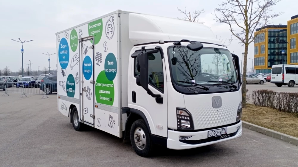 В Петербурге показали Umo 5 и две «Совы». Первые впечатления от машин ближайшего будущего