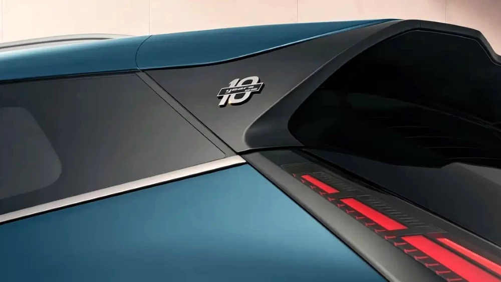  10 лет на рынке. Geely анонсировала юбилейный кроссовер Cityray 10th Anniversary в Китае