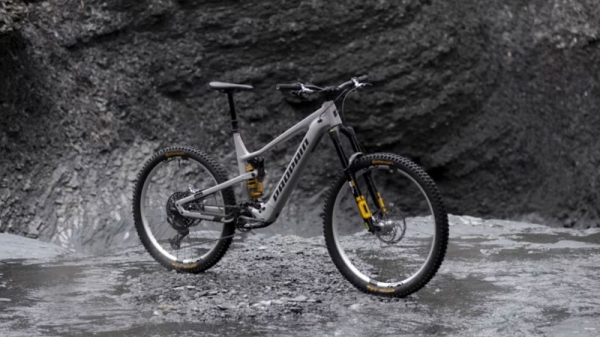 DJI выпустила электродвигатели, которые стирают грань между мотоциклом и велосипедом — Avinox M2S выдаст до двух «лошадок» DJI выпустила электродвигатели, которые стирают грань между мотоциклом и велосипедом — Avinox M2S выдаст до двух «лошадок»