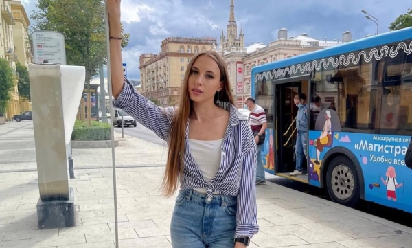 «Если бы я не развелась сейчас, я бы, наверное, за убийство села»: Вика Складчикова объявила о разрыве с мужем «Если бы я не развелась сейчас, я бы, наверное, за убийство села»: Вика Складчикова объявила о разрыве с мужем