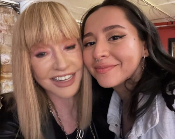 Критиковавшая СВО и жалевшая террористов из &laquo;Крокуса&raquo; певица Манижа готова выступать в России - раскрыт гонорар&nbsp;