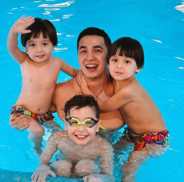 Судьба Чекалиных: многодетных блогеров из Казахстана приговорили к сроку