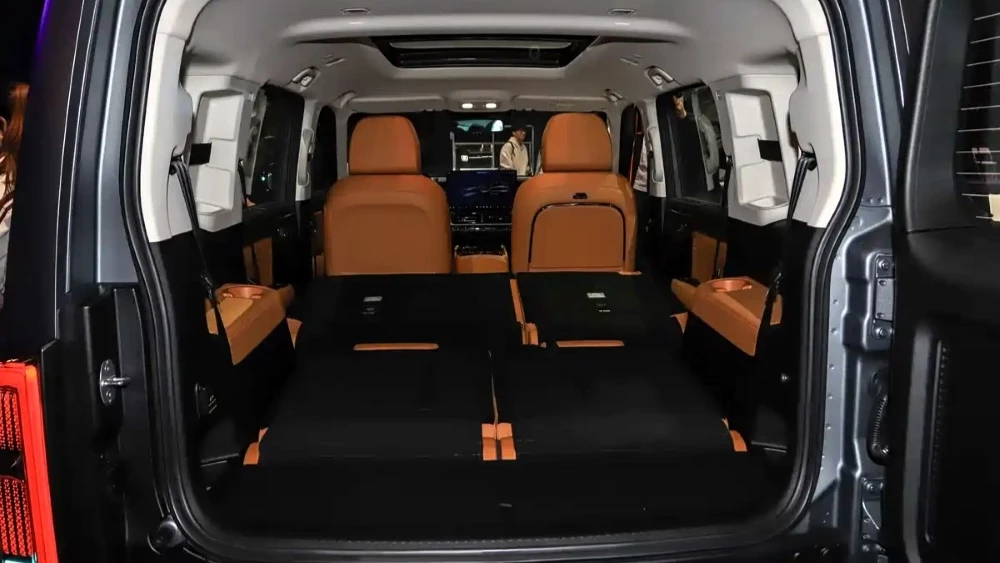  7-местный Haval V7 Plus представили в Пекине. Характеристики и цены кроссовера