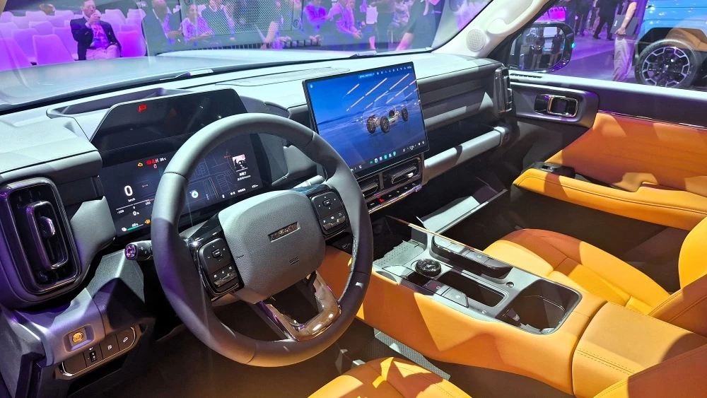  7-местный Haval V7 Plus представили в Пекине. Характеристики и цены кроссовера