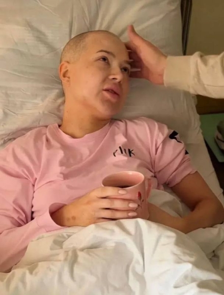 &laquo;Совратила женатого, методом ЭКО сделала спасительного малыша&raquo;: сестра Эмина жестко разнесла Лерчек и всех, кто ее поддерживает