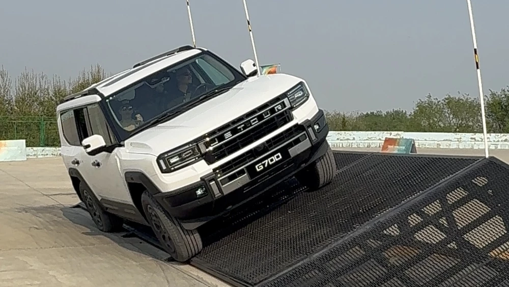  904 силы и пневма против бездорожья. Первое&nbsp;знакомство с Jetour G700&nbsp;в Пекине