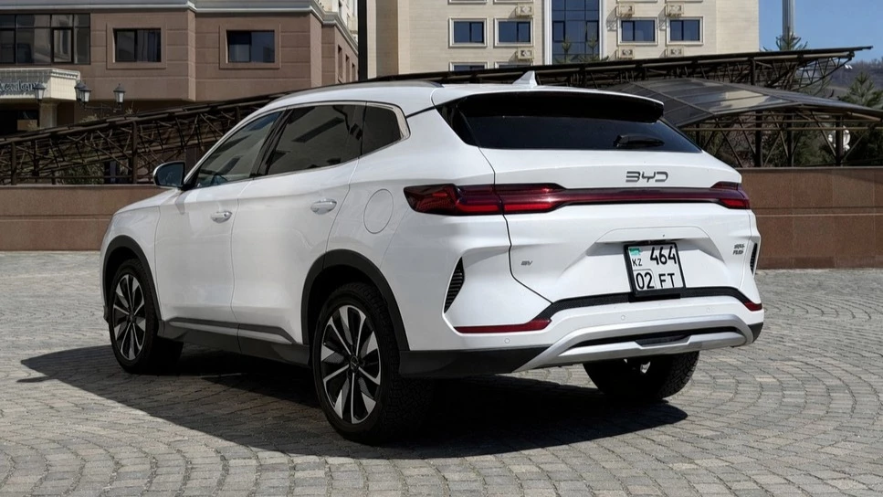 BYD Song Plus EV: электромобиль, который «зашел» даже скептику. Наш тест-драйв