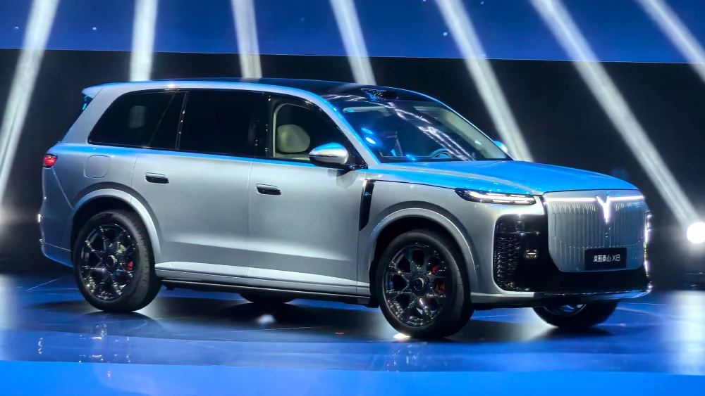  Цены Voyah Taishan X8 назвали в Китае. Новый кроссовер уже можно заказать