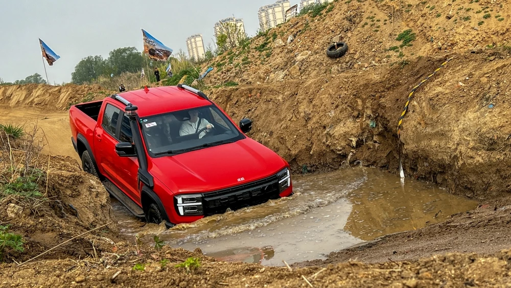  Chery начала продажи рамного Rely R08 Pro. Он будет конкурировать с пикапами GWM