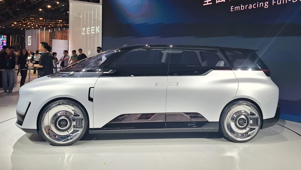  Что компания Geely привезла на автосалон в Пекине. Новинки, концепты и технологии