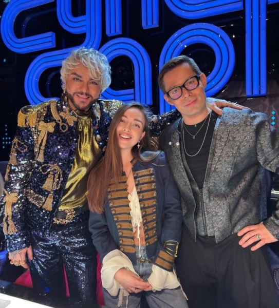 Дарит цветы и ходит по магазинам: Стас Пьеха начал встречаться с молодой стилисткой, которая младше него на 14 лет