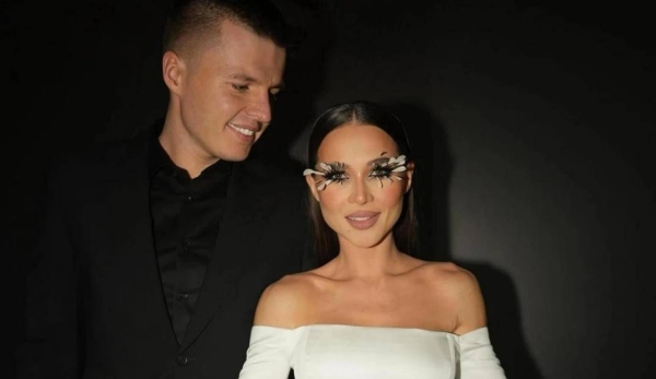 Бывшая свекровь Лерчек запустила эзотерические вебинары: называет себя феей и учит «обмениваться энергиями» Бывшая свекровь Лерчек запустила эзотерические вебинары: называет себя феей и учит «обмениваться энергиями»