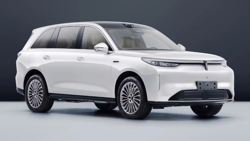  GWM готовит сразу две новые версии кроссовера Wey V9X. Какая-то из них появится в России