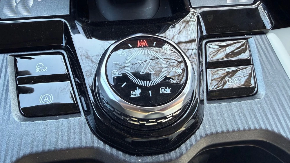  Jetour T1: кроссовер со звездочкой. Наш тест-драйв &laquo;младшего брата&raquo; Т2