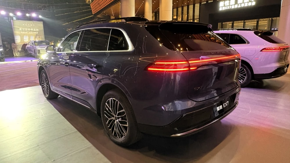 Кроссовер Exeed EX7 вышел на рынок Китая. Изучаем цены и характеристики