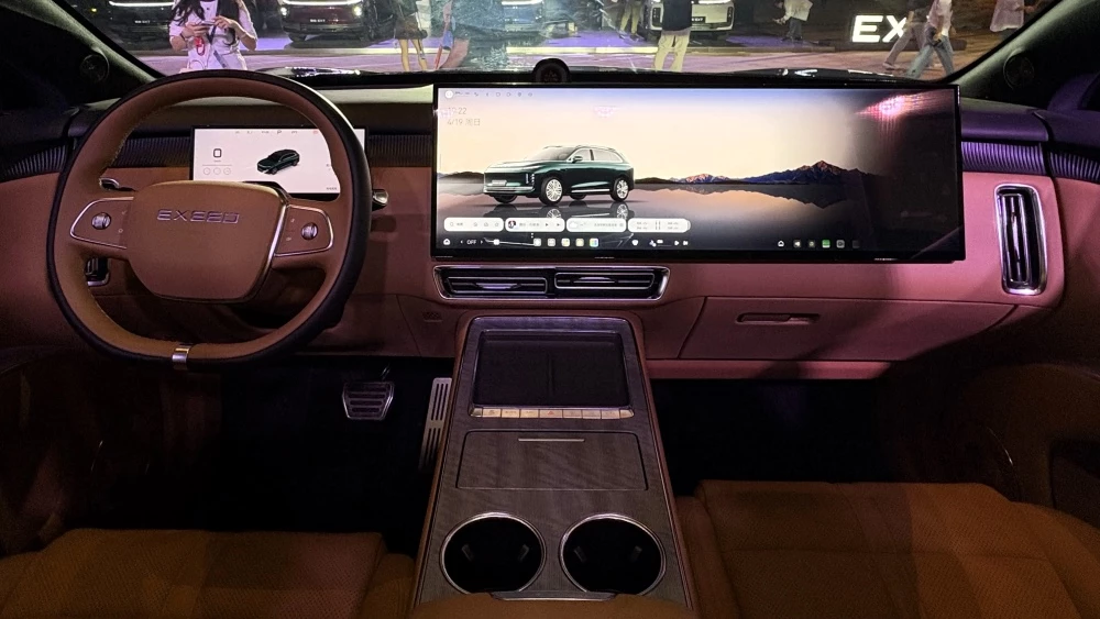  Кроссовер Exeed EX7 вышел на рынок Китая. Изучаем цены и характеристики