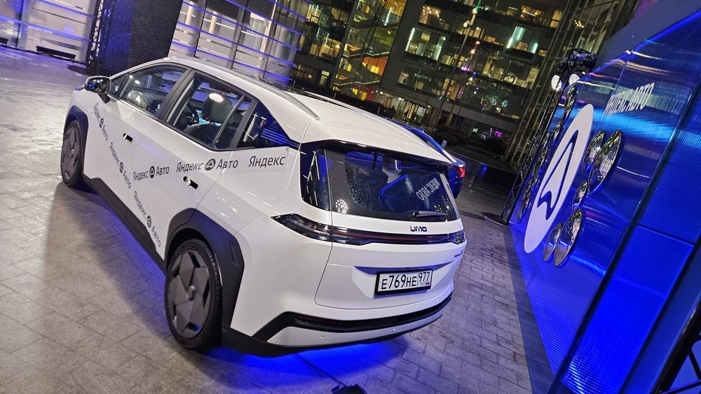 Кроссовер Umo 5 получил уникальное оснащение. Как оно работает сейчас и чего ждать в будущем