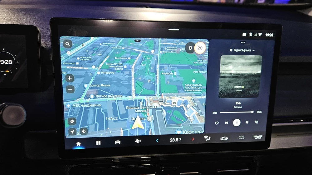 Кроссовер Umo 5 получил уникальное оснащение. Как оно работает сейчас и чего ждать в будущем