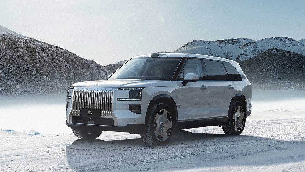  Leapmotor D19 вышел на рынок. Большой гибрид с самой емкой батареей продают по цене Li Auto L6