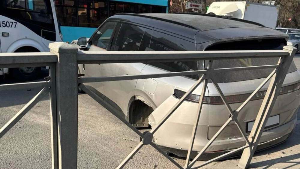  Lynk & Co 900 прошел реальный краш-тест в России. Что с автомобилем