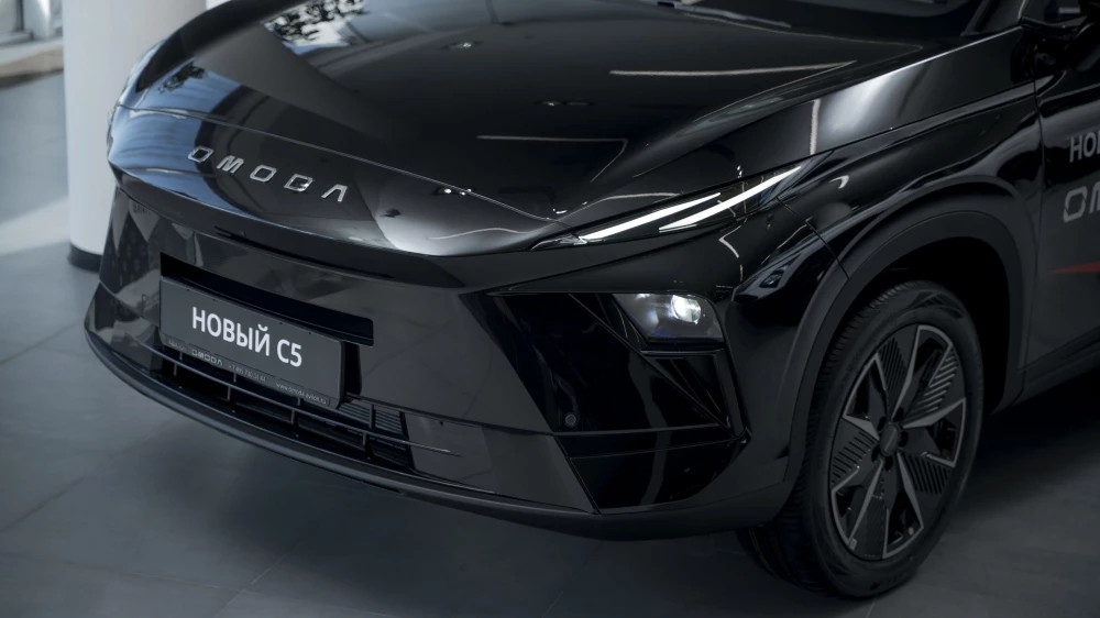 «Машин много, есть из чего выбрать». Как дилеры продают в России обновленные Omoda C5