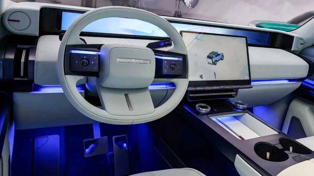  Появились официальные фото кроссовера Freelander. Модель тестируют в Китае