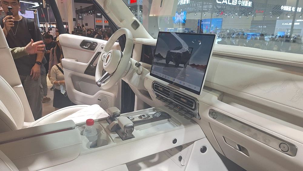  Рамный внедорожник Hongqi P567 представили в Пекине. У него до сих пор нет названия