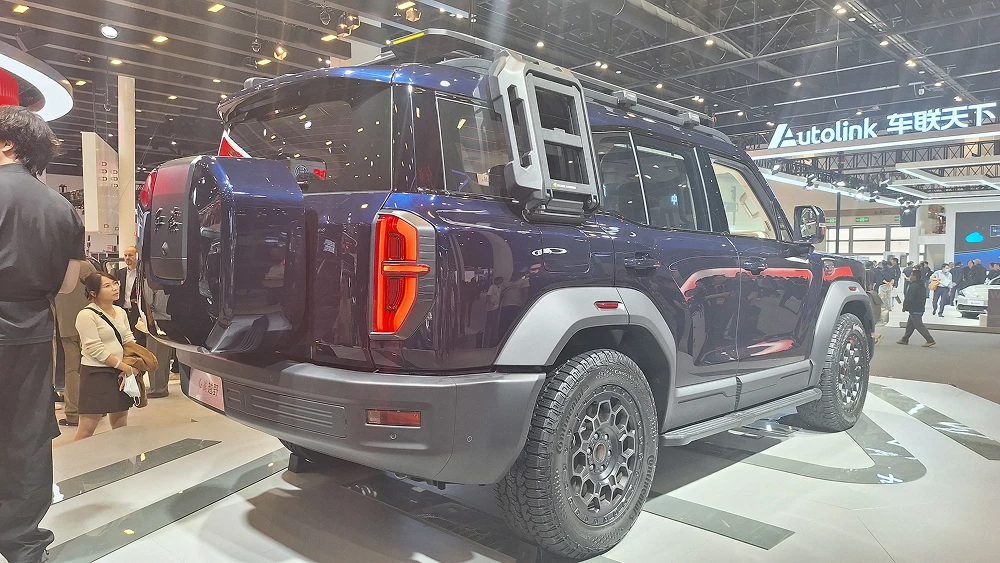  Рамный внедорожник Hongqi P567 представили в Пекине. У него до сих пор нет названия