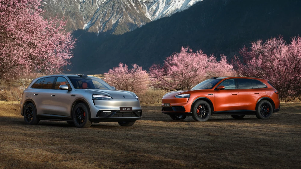  Старт продаж Aito M6 объявили в Китае. Цены кроссовера в стиле Porsche