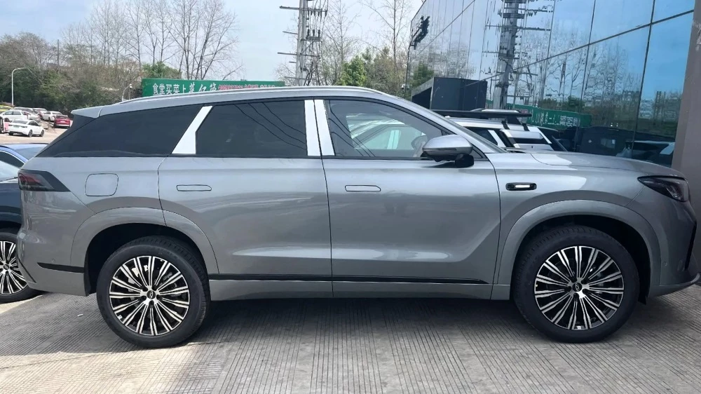  В Китае начались продажи нового Chery Tiggo 9. Основные изменения и цены